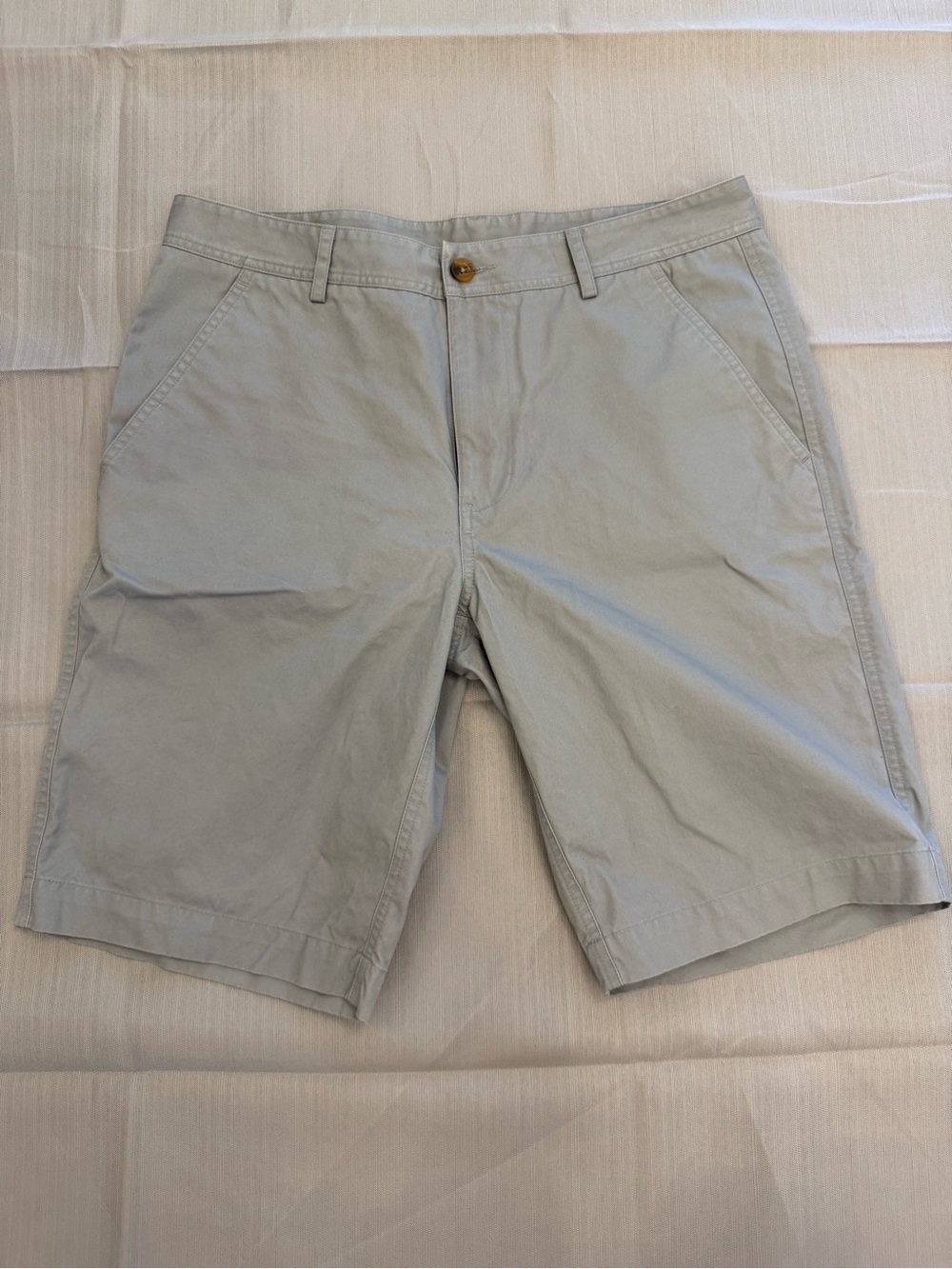 Men's Tailored Light Gray Flat Front Chino Shorts